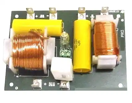 Super-Preis 2-wege Weiche 8ohm bis 400W 2Khz Frequenzweiche mit Hochtonschutzelement