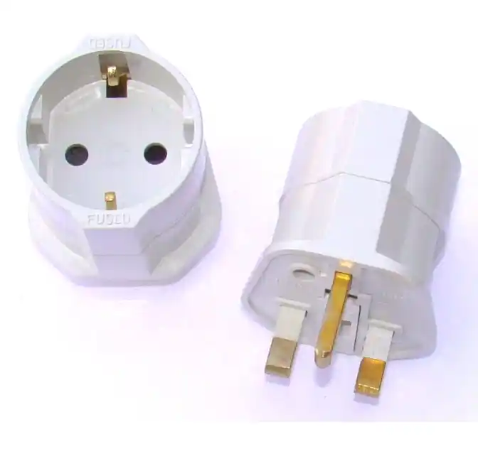 Reiseadapter UK GB British Domrep Libanon Mauritius Irland Zypern Emirates Kuwait Oman Dubai Angebot